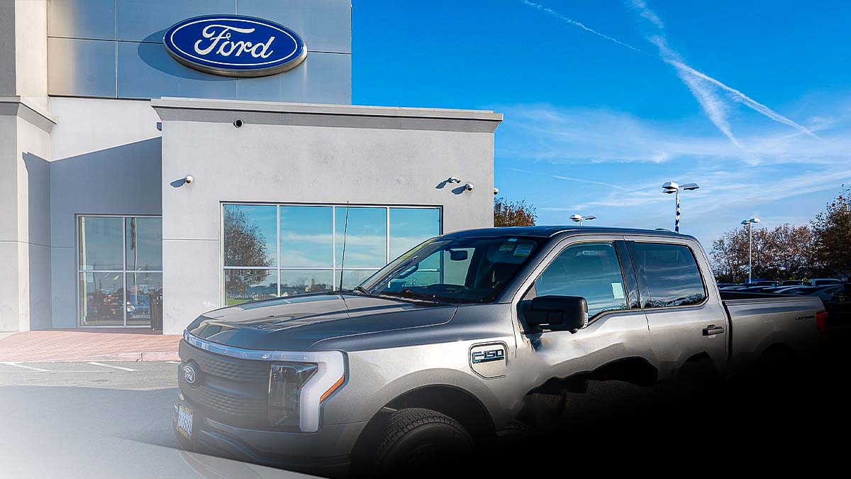 The Rise & Fall of American Auto Industry